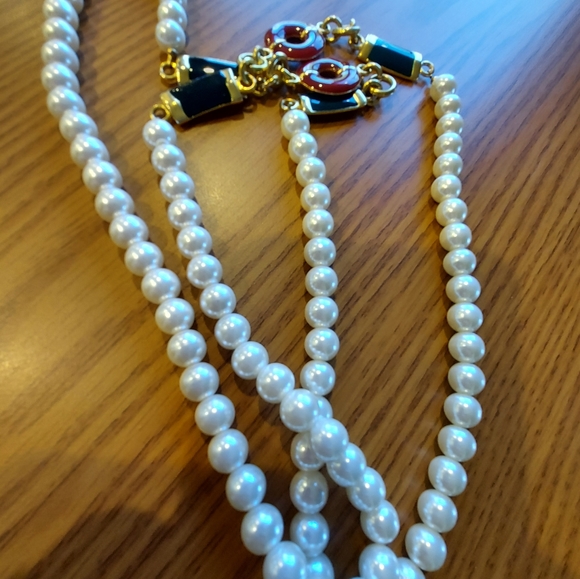 Beautiful Statement Faux Pearl Necklace&Enamel Dark Green&Maroon Metal Segments. - Picture 11 of 12